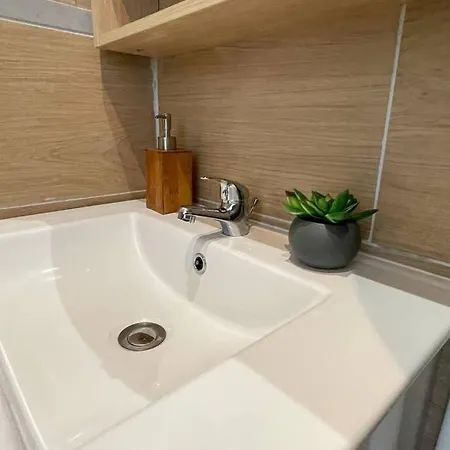 Netflix Unique Apartment *
