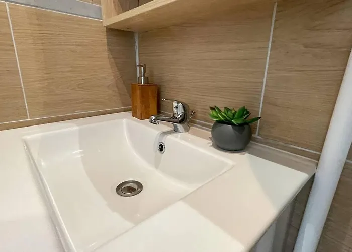 Netflix Unique Apartment *